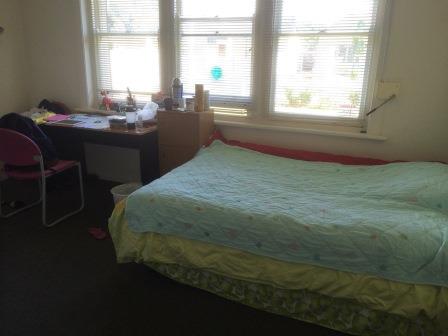 bedroom1