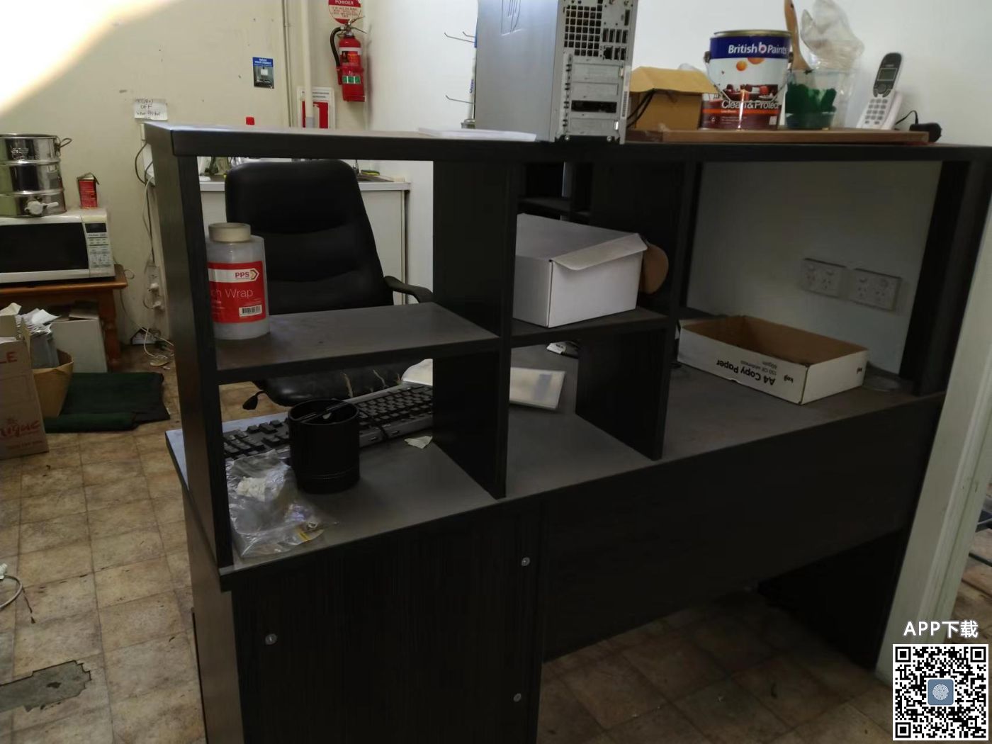 Hi Shelves office desk1.jpg