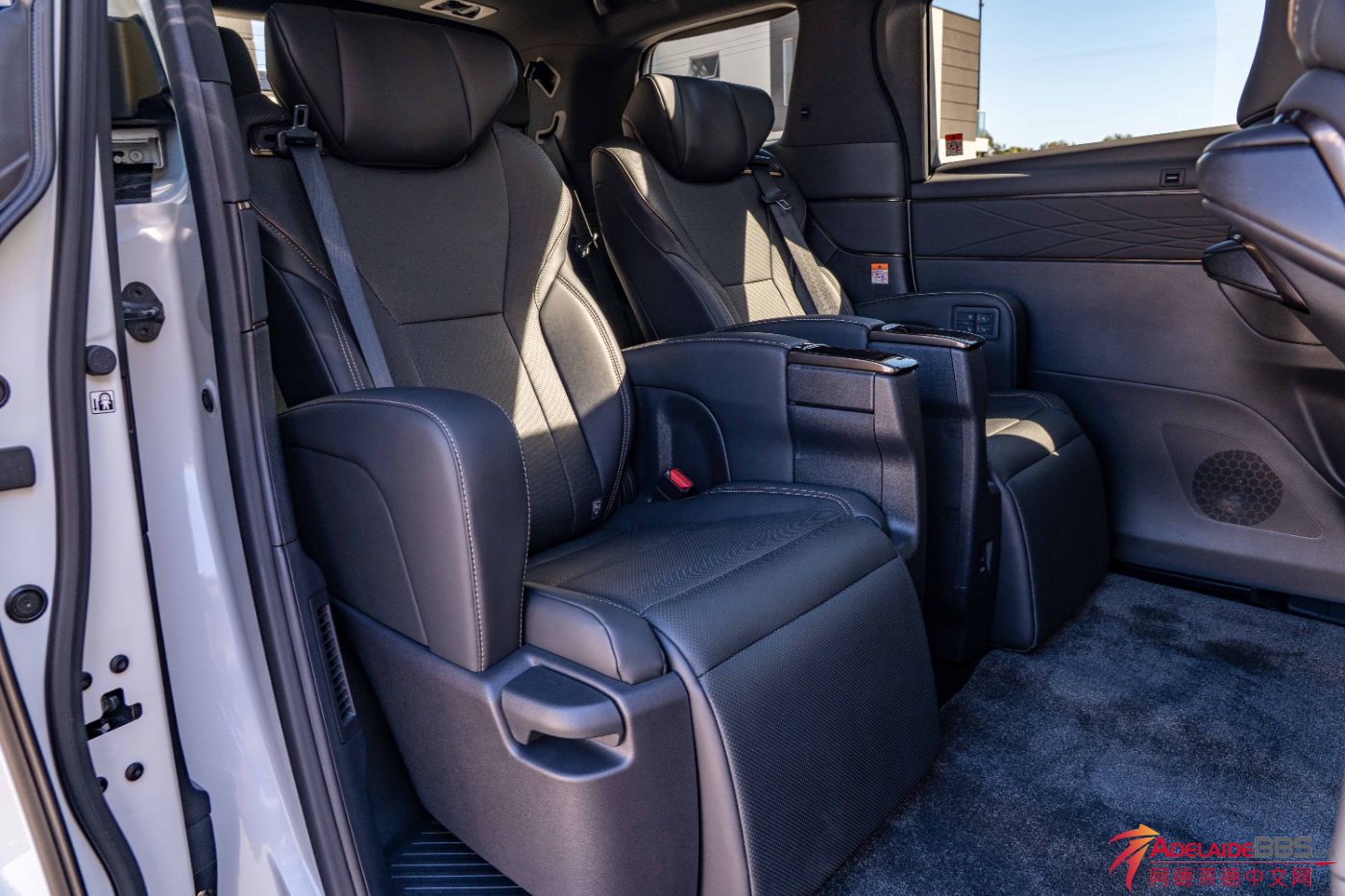 2024 Toyota Alphard-14.jpg